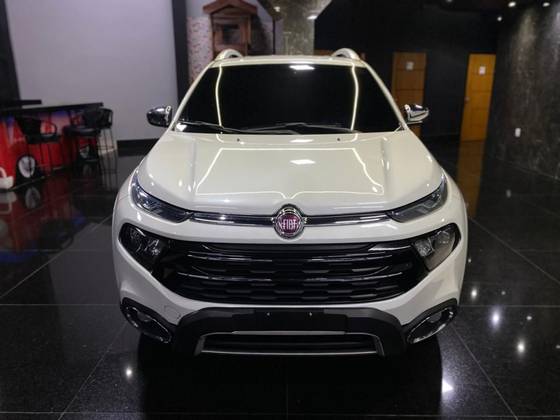 FIAT TORO 2.0 16V TURBO DIESEL RANCH 4WD AT9